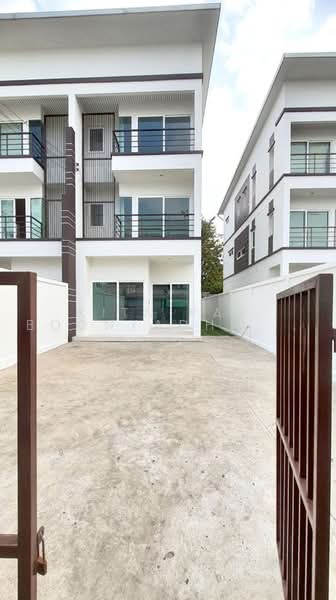 2-BR House, Bangkok, Lat Phrao, Bangkok, 2 Bedrooms, 189 sqm, Single Detached House For Sale, by Kitnipat Boonyadhammakul, 500482194 - DDproperty.com