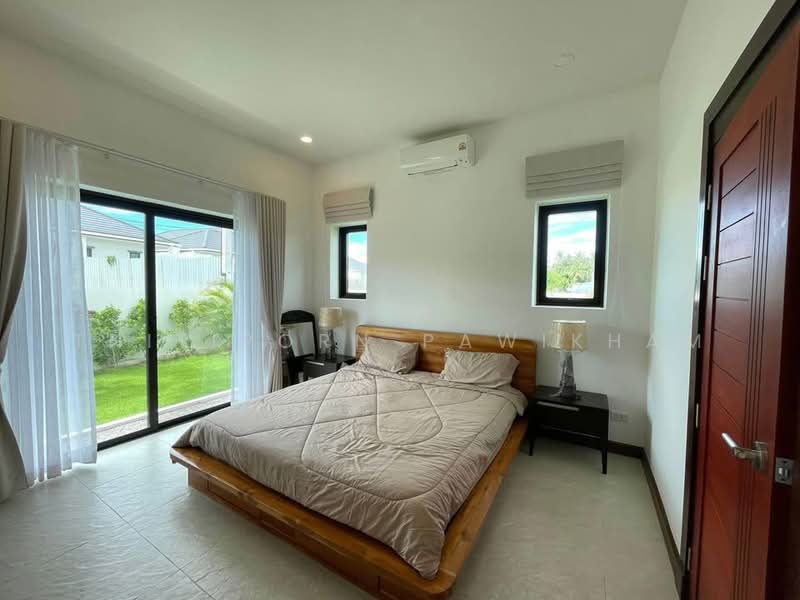 3-BR House, Prachuap Khiri Khan, Hua Hin, Prachuap Khiri Khan, 3 Bedrooms, 384 sqm, Single Detached House For Sale, by Thitiporn Pawikham, 500482214 - DDproperty.com