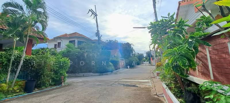 undefined, Chon Buri (Pattaya), Nong Pru, Bang Lamung (Pattaya), Chon Buri (Pattaya), 4 Bedrooms, 220 sqm, Single Detached House For Sale, by Thitiporn Pawikham, 500482231 - DDproperty.com