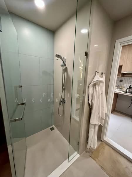 Life Charoennakhon-Sathorn, Bangkok, 670 Charoen Nakhon Road, Bang Lam Phu Lang, Khlong San, Bangkok, 1 Bedroom, 35 sqm, Condo For Sale, by Pemika Aukkaraleekul, 500482238 - DDproperty.com