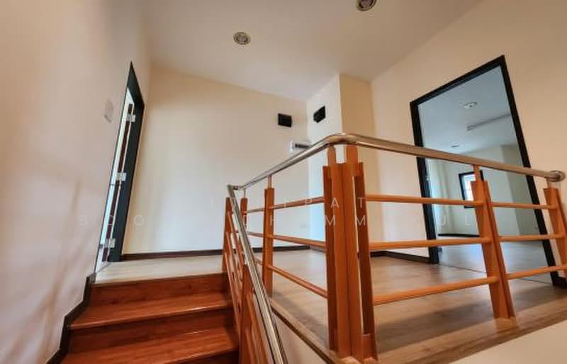 3-BR Townhouse, Bangkok, Bang Khun Non, Bangkok Noi, Bangkok, 3 Bedrooms, 190 sqm, Townhouse For Sale, by Kitnipat Boonyadhammakul, 500482255 - DDproperty.com