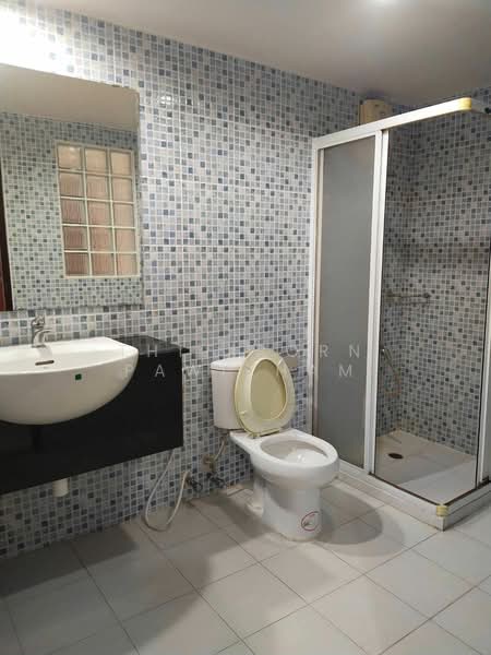 Rama Harbour View, Chon Buri (Pattaya), 25 Soi Mu Ban Home Town Phase 2 Soi 4, Surasak, Si Racha, Chon Buri (Pattaya), 3 Bedrooms, 225 sqm, Condo For Sale, by Thitiporn Pawikham, 500482289 - DDproperty.com