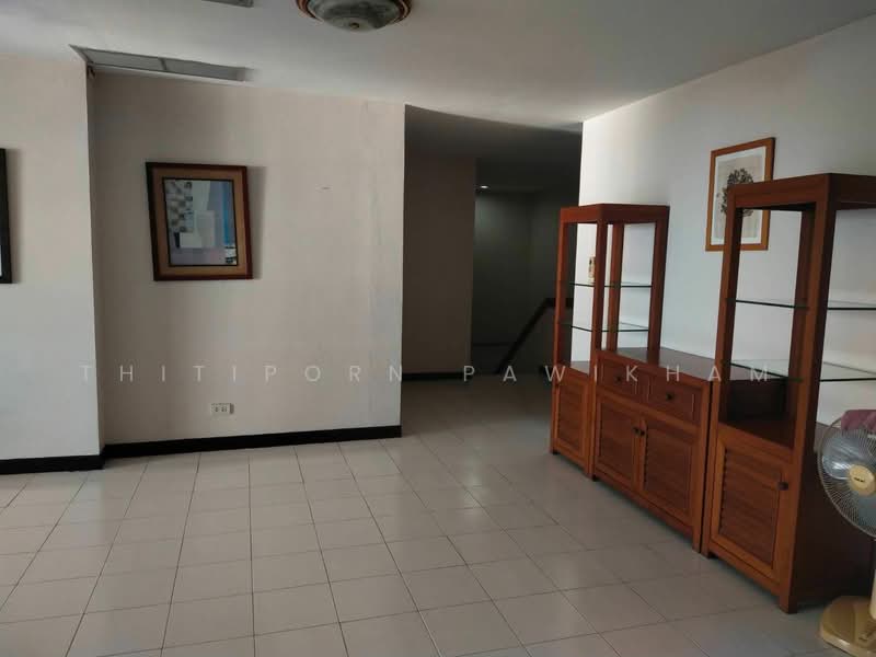 Rama Harbour View, Chon Buri (Pattaya), 25 Soi Mu Ban Home Town Phase 2 Soi 4, Surasak, Si Racha, Chon Buri (Pattaya), 3 Bedrooms, 225 sqm, Condo For Sale, by Thitiporn Pawikham, 500482289 - DDproperty.com
