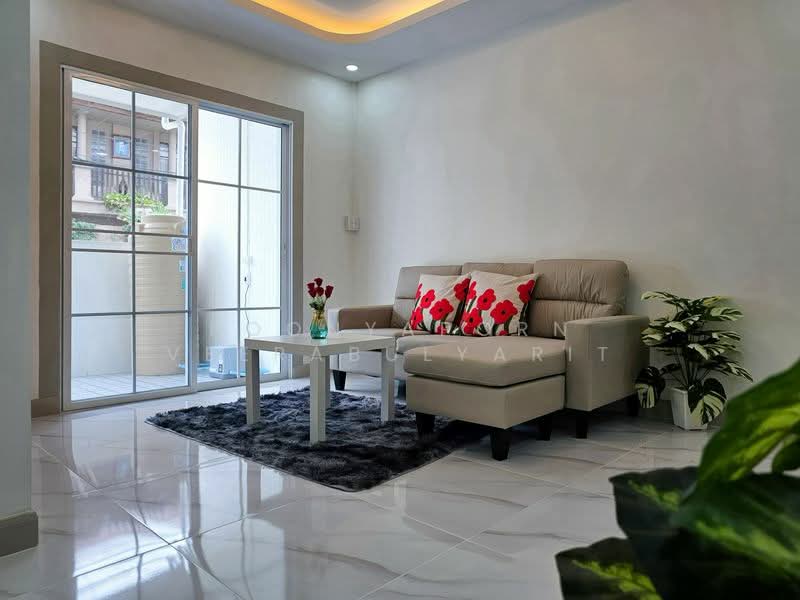 Baan Buathong 4 : บ้านบัวทอง 4, นนทบุรี, ถ.บ้านกล้วย-ไทรน้อย, พิมลราช, บางบัวทอง, นนทบุรี, 144 ตร.ม., ทาวน์เฮ้าส์ ขาย, โดย Poonyaporn Veerabulyarit, 500482297 - DDproperty.com