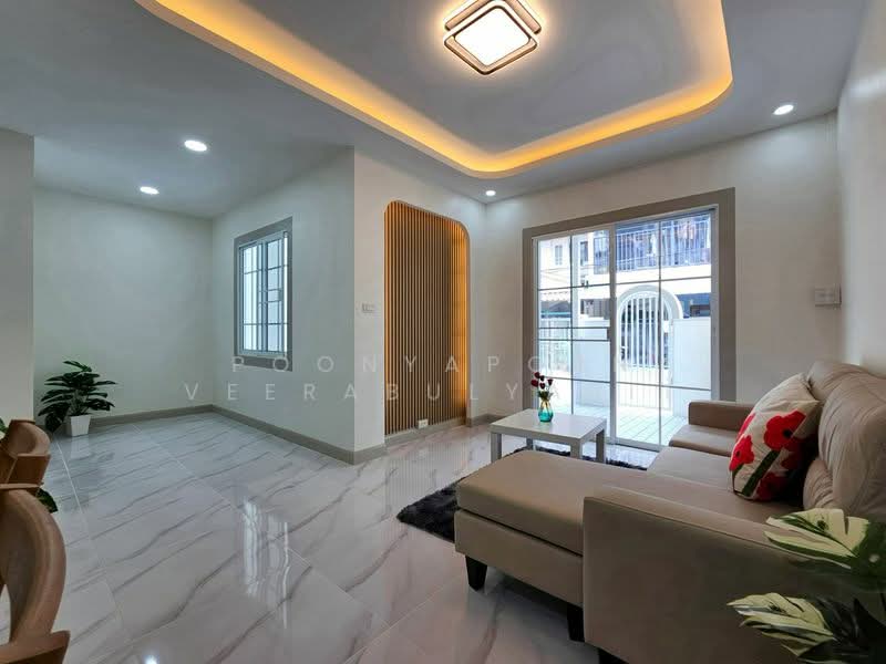 Baan Buathong 4 : บ้านบัวทอง 4, นนทบุรี, ถ.บ้านกล้วย-ไทรน้อย, พิมลราช, บางบัวทอง, นนทบุรี, 144 ตร.ม., ทาวน์เฮ้าส์ ขาย, โดย Poonyaporn Veerabulyarit, 500482297 - DDproperty.com