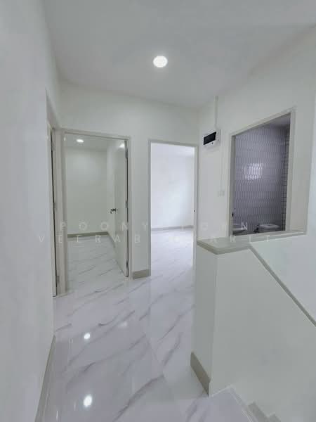 Baan Buathong 4 : บ้านบัวทอง 4, นนทบุรี, ถ.บ้านกล้วย-ไทรน้อย, พิมลราช, บางบัวทอง, นนทบุรี, 144 ตร.ม., ทาวน์เฮ้าส์ ขาย, โดย Poonyaporn Veerabulyarit, 500482297 - DDproperty.com