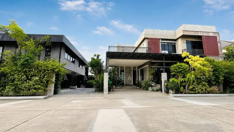 undefined, Bangkok, Praborommaharatchawang, Phra Nakhon, Bangkok, 5 Bedrooms, 650 sqm, Single Detached House For Sale, by Pemika Aukkaraleekul, 500482305 - DDproperty.com