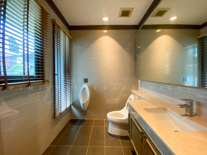 undefined, Bangkok, Phra Kanong Nua, Watthana, Bangkok, 3 Bedrooms, 300 sqm, Townhouse For Sale, by Pemika Aukkaraleekul, 500482332 - DDproperty.com