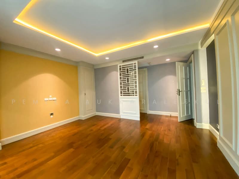 undefined, Bangkok, Phra Kanong Nua, Watthana, Bangkok, 3 Bedrooms, 300 sqm, Townhouse For Sale, by Pemika Aukkaraleekul, 500482332 - DDproperty.com