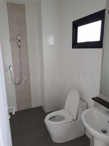 ให้เช่าอาคารพาณิชย์ 4 ชั้น กลางอ่อนนุช จอดรถสะดวก, Bangkok, Suan Luang, Bangkok, , 256 sqm, Shophouse For Rent, by Forty-Six Real Estate Group, 500482333 - DDproperty.com