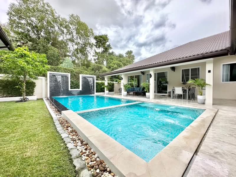 6-BR House, Chon Buri (Pattaya), Huai Yai, Bang Lamung (Pattaya), Chon Buri (Pattaya), 6 Bedrooms, 300 sqm, Single Detached House For Sale, by Thitiporn Pawikham, 500482345 - DDproperty.com