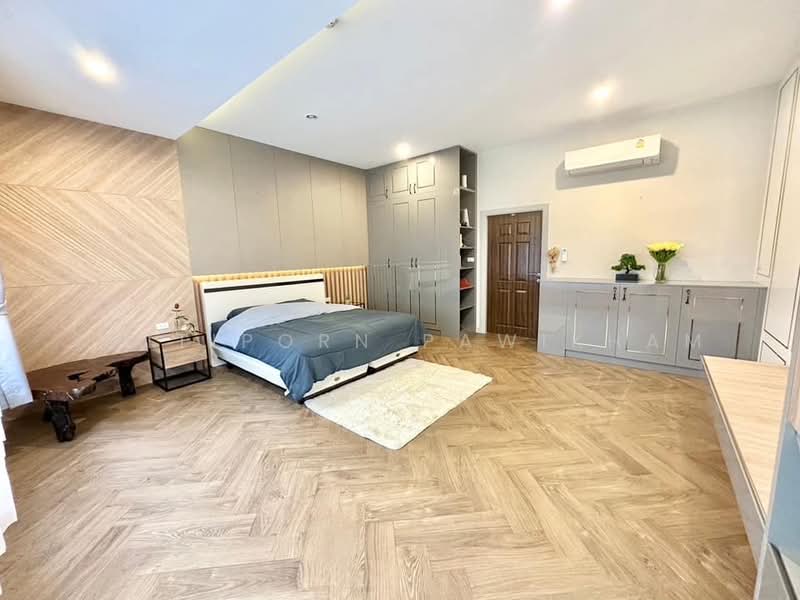6-BR House, Chon Buri (Pattaya), Huai Yai, Bang Lamung (Pattaya), Chon Buri (Pattaya), 6 Bedrooms, 300 sqm, Single Detached House For Sale, by Thitiporn Pawikham, 500482345 - DDproperty.com