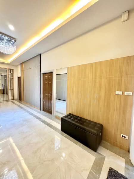 6-BR House, Chon Buri (Pattaya), Huai Yai, Bang Lamung (Pattaya), Chon Buri (Pattaya), 6 Bedrooms, 300 sqm, Single Detached House For Sale, by Thitiporn Pawikham, 500482345 - DDproperty.com