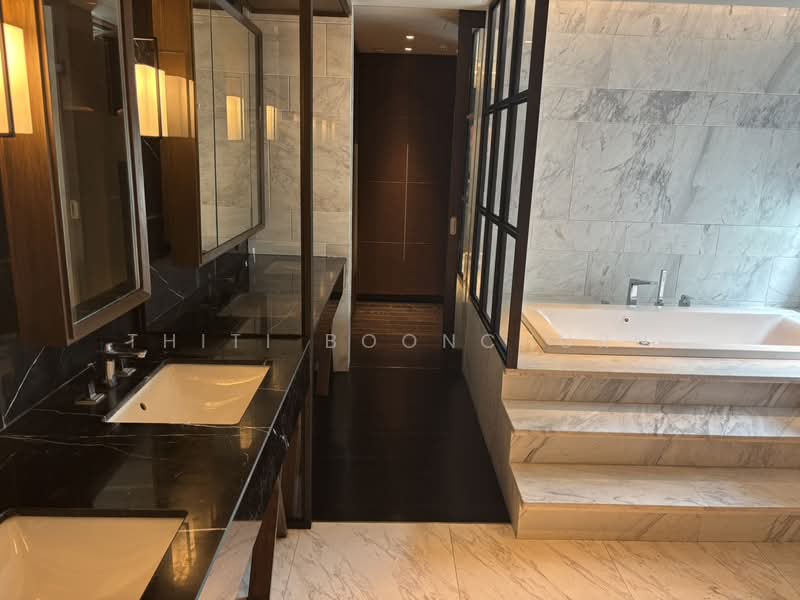 The Crest Sukhumvit 24, Bangkok, Soi Methi Niwet, Khong Tan, Khlong Toei, Bangkok, 3 Bedrooms, 248 sqm, Condo For Rent, by Thiti Boonchurn, 500482355 - DDproperty.com