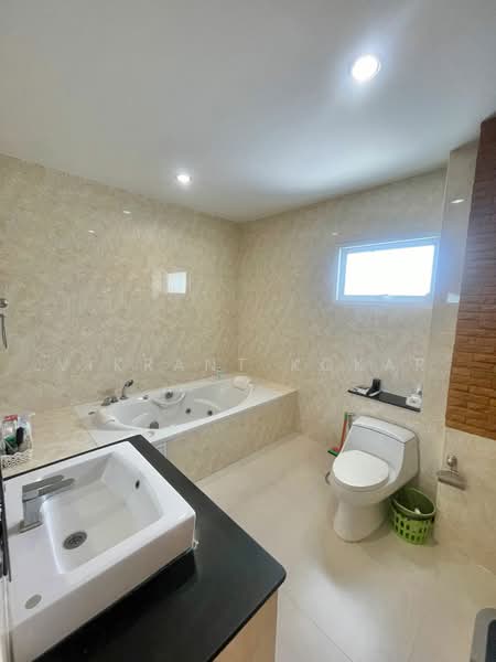 The Room 1 Bangsaen, Chon Buri (Pattaya), Bangsaen Sai 4 Nuea Road, Saen Suk, Muang Chon Buri, Chon Buri (Pattaya), 2 Bedrooms, 84 sqm, Condo For Sale, by Vikrant Kokar, 500482365 - DDproperty.com