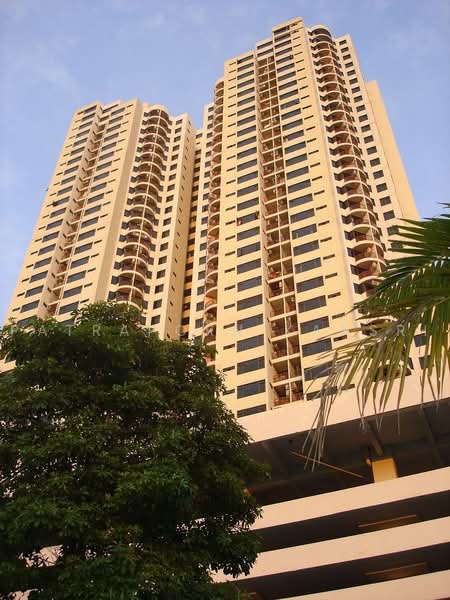 Rattanakosin Island, Bangkok, Soi Lao Lada, Arun Amarin, Bangkok Noi, Bangkok, 3 Bedrooms, 187 sqm, Condo For Sale, by Patraporn Kansri, 500482411 - DDproperty.com