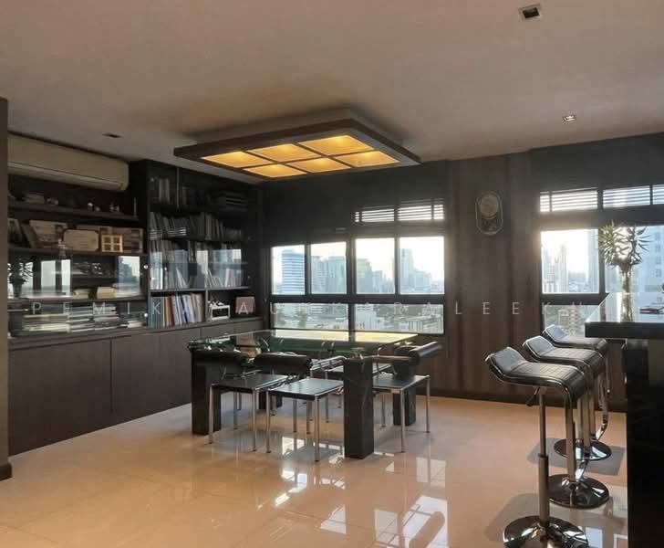 Lumpini Ville Phahol-Suthisarn, Bangkok, 23 Inthamara 2 Alley, Samsen Nai, Phaya Thai, Bangkok, 3 Bedrooms, 138 sqm, Condo For Sale, by Pemika Aukkaraleekul, 500482445 - DDproperty.com