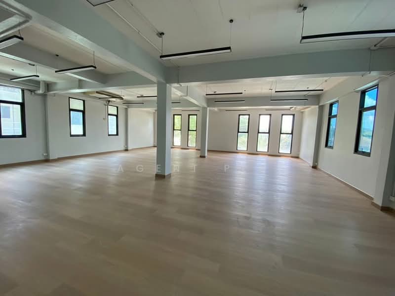 4-Story Home Office for Rent, Soi Rim Thang Duan 2, Sukhumvit 62, near BTS Bang Chak Station (SPSAD4, Bangkok, Bang Chak, Phra Khanong, Bangkok, , 840 sqm, Shophouse For Rent, by Agent Pla, 500482454 - DDproperty.com