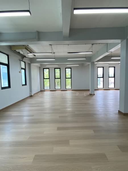 4-Story Home Office for Rent, Soi Rim Thang Duan 2, Sukhumvit 62, near BTS Bang Chak Station (SPSAD4, Bangkok, Bang Chak, Phra Khanong, Bangkok, , 840 sqm, Shophouse For Rent, by Agent Pla, 500482454 - DDproperty.com