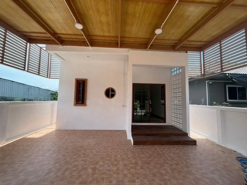 บ้านเดี่ยว 1 ชั้น 40 ตร.ว. บ้านเดี่ยว ใกล้ตลาดหทัยมิตร ถนนนิมิตใหม่40, Bangkok, ถนนนิมิตใหม่40, Sam Wa Tawan Ok, Khlong Sam Wa, Bangkok, 2 Bedrooms, 150 sqm, Single Detached House For Sale, by คุณ เอมิกา เทพบุรี (เดียร์), 500482463 - DDproperty.com