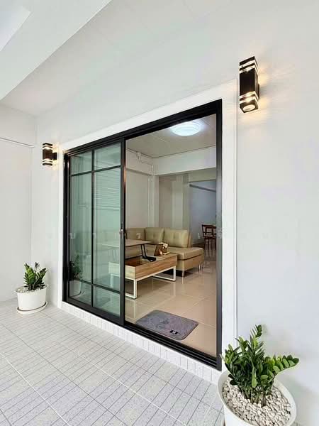 Por. Pasuk Nives, Nonthaburi, Phimonrat, Bang Bua Thong, Nonthaburi, 2 Bedrooms, 120 sqm, Townhouse For Sale, by บุษบากร (เจี๊ยบ), 500482472 - DDproperty.com