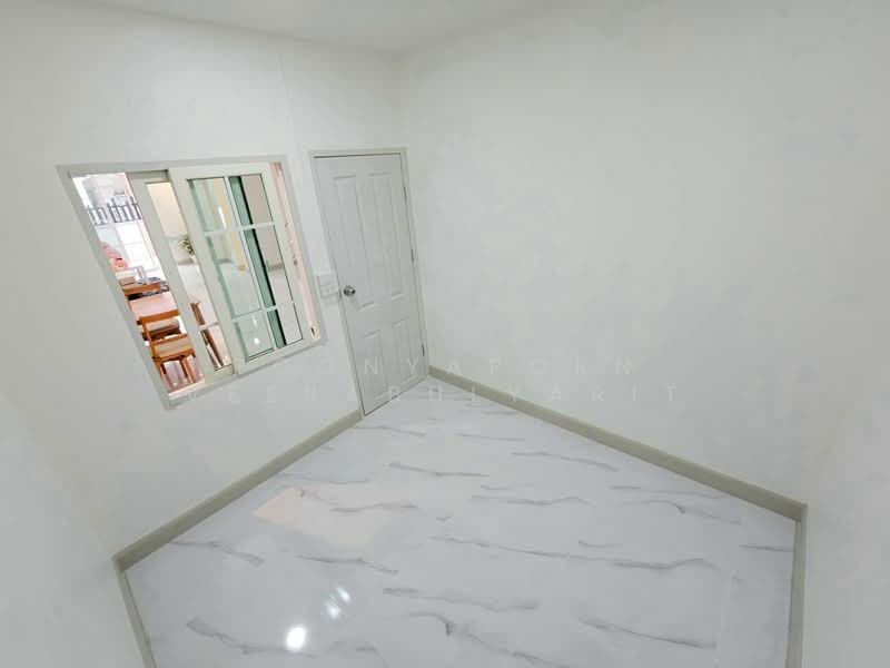 หมู่บ้านสุชา บางบัวทอง, Nonthaburi, Lahan, Bang Bua Thong, Nonthaburi, 5 Bedrooms, 172 sqm, Townhouse For Sale, by Poonyaporn Veerabulyarit, 500482484 - DDproperty.com