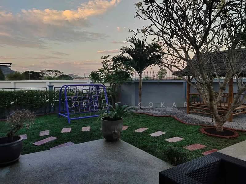 3-BR House, Prachuap Khiri Khan, Hua Hin, Prachuap Khiri Khan, 3 Bedrooms, 204 sqm, Single Detached House For Rent, by Vikrant Kokar, 500482501 - DDproperty.com