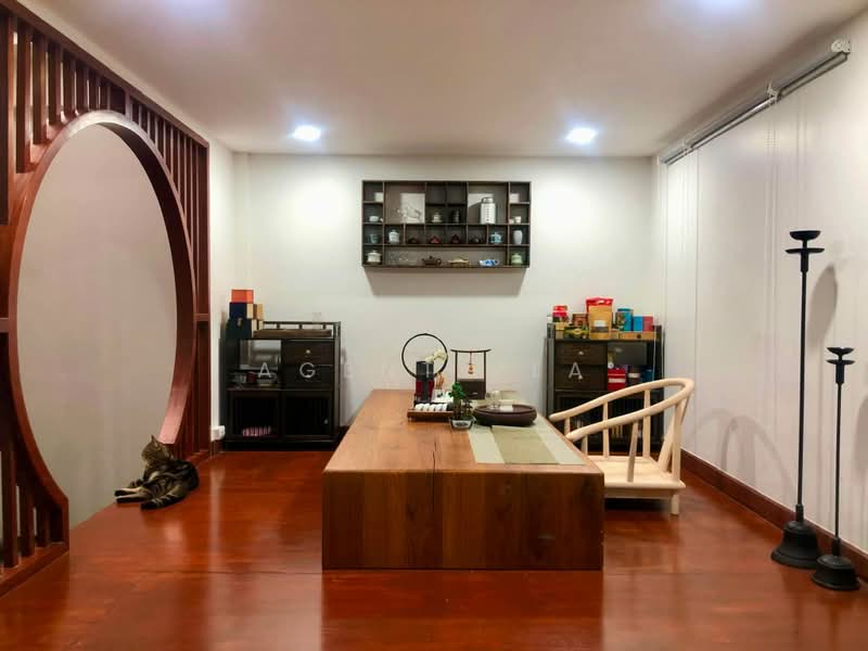 For Sale/Rent: House in Huai Khwang area, Yu Charoen Village, Soi Ratchada 18 (SPSAD4123), Bangkok, Samsen Nok, Huai Khwang, Bangkok, 3 Bedrooms, 180 sqm, Townhouse For Rent, by Agent Pla, 500482506 - DDproperty.com