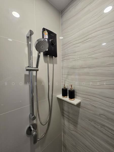 Life Rama 4-Asoke, Bangkok, Rama 4 Road, Khlong Toei, Bangkok, Studio, 27 sqm, Condo For Rent, by Boonraksa Sopak, 500482523 - DDproperty.com