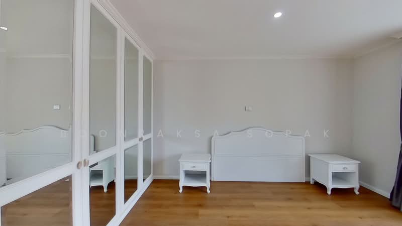 Somkid Gardens, Bangkok, Ploenchit, Lumphini, Pathum Wan, Bangkok, 3 Bedrooms, 251 sqm, Condo For Rent, by Boonraksa Sopak, 500482538 - DDproperty.com