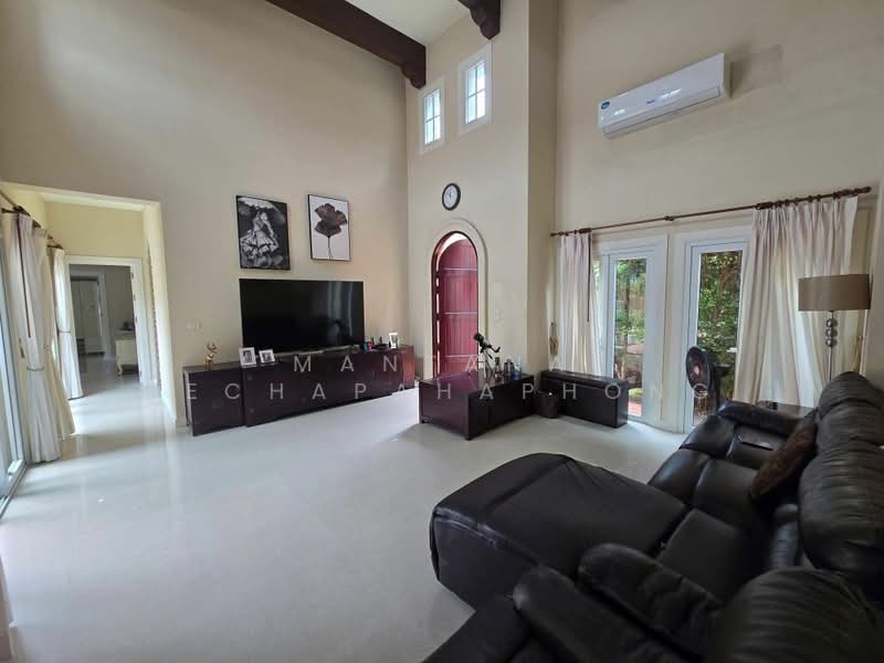 Silk Road Place, Chon Buri (Pattaya), Chaiyapruek 2 Road, Bang Lamung, Bang Lamung (Pattaya), Chon Buri (Pattaya), 3 Bedrooms, 300 sqm, Single Detached House For Rent, by Mantana Techapahaphong, 500482544 - DDproperty.com