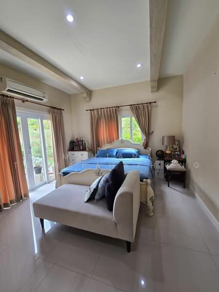 Silk Road Place, Chon Buri (Pattaya), Chaiyapruek 2 Road, Bang Lamung, Bang Lamung (Pattaya), Chon Buri (Pattaya), 3 Bedrooms, 300 sqm, Single Detached House For Rent, by Mantana Techapahaphong, 500482544 - DDproperty.com