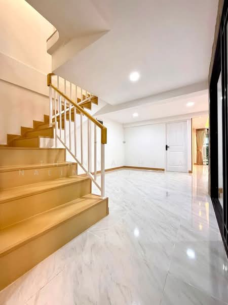 เพชรเกษม 68, Bangkok, Bang Kae Nua, Bang Khae, Bangkok, 5 Bedrooms, 216 sqm, Townhouse For Sale, by Thanyathita Nalinratphokin, 500482552 - DDproperty.com