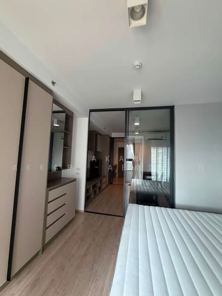 IDEO Sathorn-Wongwian Yai, Bangkok, 219 Soi Krung Thonburi 1, Khlong Ton Sai, Khlong San, Bangkok, 1 Bedroom, 35 sqm, Condo For Rent, by Sakan Akkara-aektalin, 500482573 - DDproperty.com