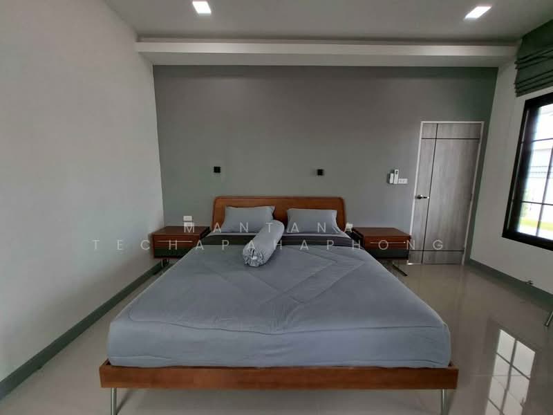 3-BR House, Prachuap Khiri Khan, Thap Tai, Hua Hin, Prachuap Khiri Khan, 3 Bedrooms, 220 sqm, Single Detached House For Rent, by Mantana Techapahaphong, 500482614 - DDproperty.com
