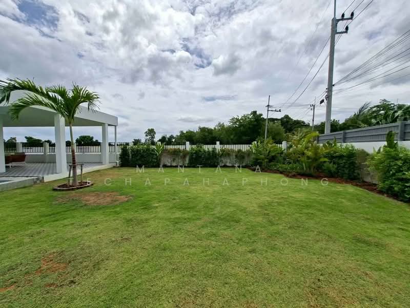 3-BR House, Prachuap Khiri Khan, Thap Tai, Hua Hin, Prachuap Khiri Khan, 3 Bedrooms, 220 sqm, Single Detached House For Rent, by Mantana Techapahaphong, 500482614 - DDproperty.com