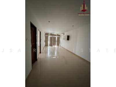 ขาย - Baan Klang Krung Resort (Ratchada 7) : บ้านกลางกรุงรีสอร์ท รัชดา ซอย7, กรุงเทพ