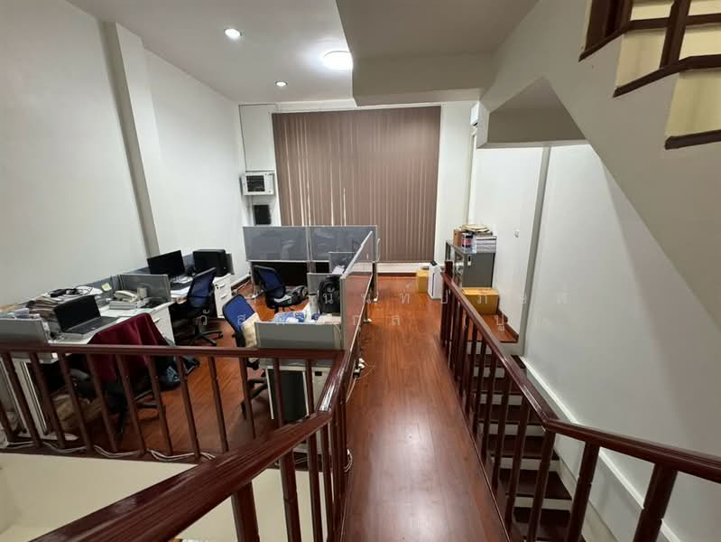 Baan Klang Muang Ladprao 71, Bangkok, Soi Nakniwat 34, Lat Phrao, Bangkok, 3 Bedrooms, 160 sqm, Townhouse For Sale, by คุณ ภรนันท์ปภัษฬ์ สวัสดิยกุล (ปู), 500482650 - DDproperty.com