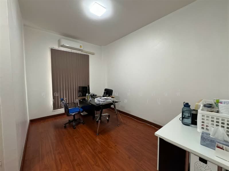 Baan Klang Muang Ladprao 71, Bangkok, Soi Nakniwat 34, Lat Phrao, Bangkok, 3 Bedrooms, 160 sqm, Townhouse For Sale, by คุณ ภรนันท์ปภัษฬ์ สวัสดิยกุล (ปู), 500482650 - DDproperty.com