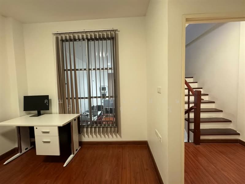 Baan Klang Muang Ladprao 71, Bangkok, Soi Nakniwat 34, Lat Phrao, Bangkok, 3 Bedrooms, 160 sqm, Townhouse For Sale, by คุณ ภรนันท์ปภัษฬ์ สวัสดิยกุล (ปู), 500482650 - DDproperty.com