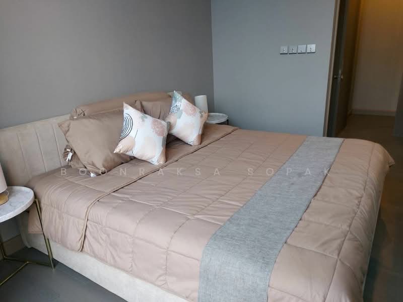 The Esse at Singha Complex, Bangkok, 1788 New Petchaburi Rd, Khlongtoei Nua, Watthana, Bangkok, 1 Bedroom, 35 sqm, Condo For Rent, by Boonraksa Sopak, 500482658 - DDproperty.com