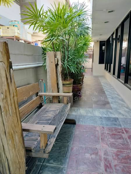 3-BR House, Bangkok, Khlong Kum, Bueng Kum, Bangkok, 3 Bedrooms, 330 sqm, Single Detached House For Sale, by Pattaporn Yongsungnone, 500482706 - DDproperty.com