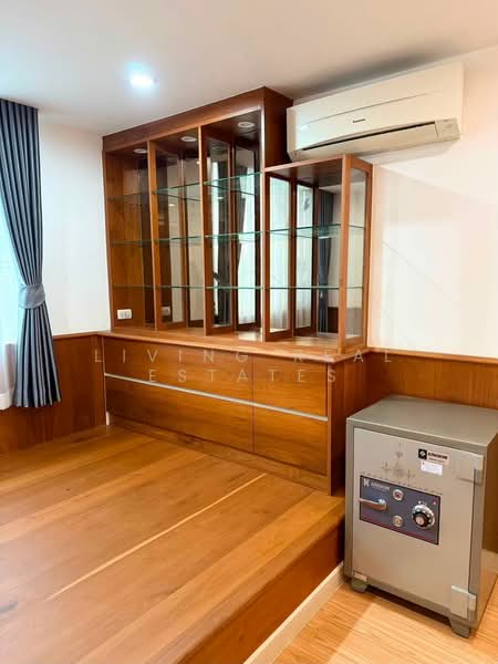 Elements Srinakarin, Bangkok, 43-1 Soi Supaphong 3, Intersection 4, Srinakarin Road, Nong Bon, Prawet, Bangkok, 2 Bedrooms, 63 sqm, Condo For Rent, by Living Real Estates, 500482721 - DDproperty.com