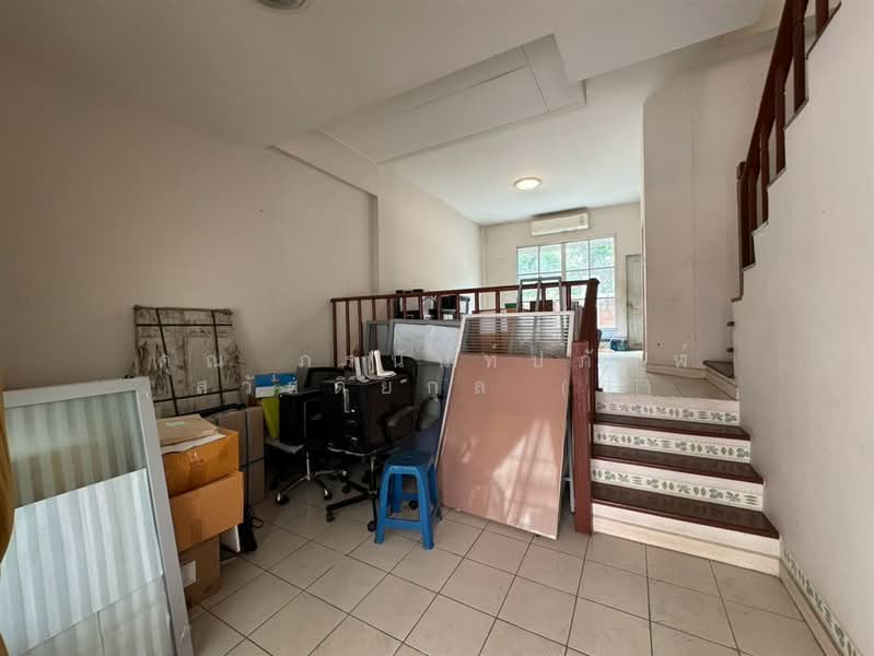 Baan Klang Muang Ladprao 71, Bangkok, Soi Nakniwat 34, Lat Phrao, Lat Phrao, Bangkok, 3 Bedrooms, 160 sqm, Townhouse For Sale, by คุณ ภรนันท์ปภัษฬ์ สวัสดิยกุล (ปู), 500482736 - DDproperty.com