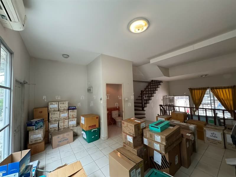 Baan Klang Muang Ladprao 71, Bangkok, Soi Nakniwat 34, Lat Phrao, Lat Phrao, Bangkok, 3 Bedrooms, 160 sqm, Townhouse For Sale, by คุณ ภรนันท์ปภัษฬ์ สวัสดิยกุล (ปู), 500482736 - DDproperty.com