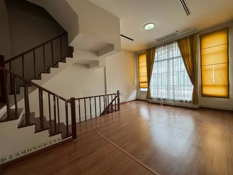 Baan Klang Muang Ladprao 71, Bangkok, Soi Nakniwat 34, Lat Phrao, Lat Phrao, Bangkok, 3 Bedrooms, 160 sqm, Townhouse For Sale, by คุณ ภรนันท์ปภัษฬ์ สวัสดิยกุล (ปู), 500482736 - DDproperty.com