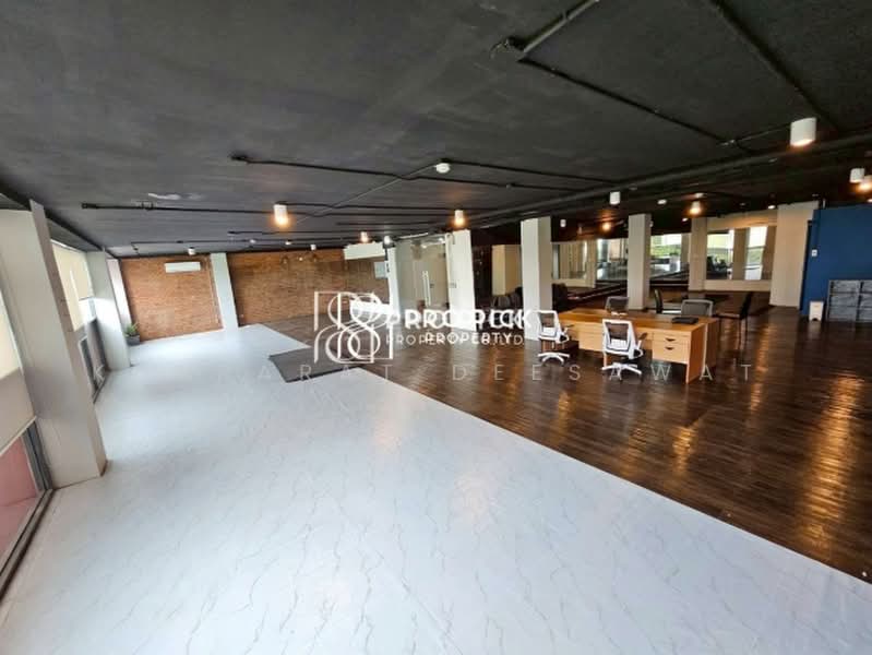 For Rent Retail Space BTS Ekkamai Sukhumvit Watthana PP-00034 For Clinic, Studio, Office, Bangkok, สุขุมวิท, Khlong Tan Nua, Watthana, Bangkok, , 210 sqm, Business For Rent, by Konrarat Deesawat, 500482751 - DDproperty.com