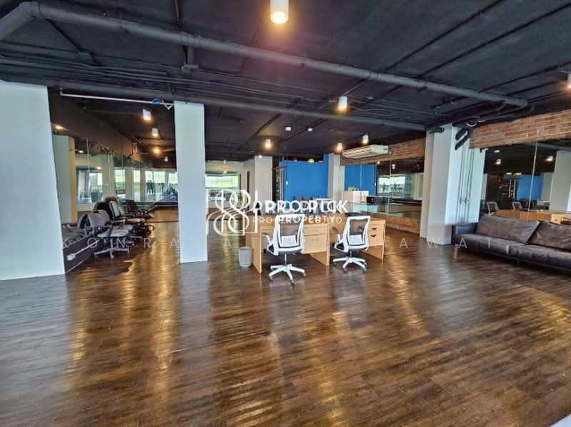 For Rent Retail Space BTS Ekkamai Sukhumvit Watthana PP-00034 For Clinic, Studio, Office, Bangkok, สุขุมวิท, Khlong Tan Nua, Watthana, Bangkok, , 210 sqm, Business For Rent, by Konrarat Deesawat, 500482751 - DDproperty.com