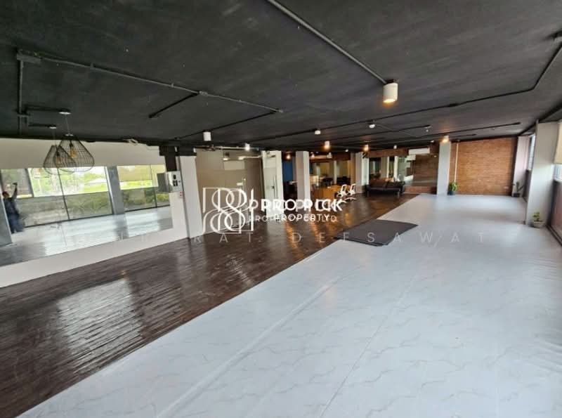 For Rent Retail Space BTS Ekkamai Sukhumvit Watthana PP-00034 For Clinic, Studio, Office, Bangkok, สุขุมวิท, Khlong Tan Nua, Watthana, Bangkok, , 210 sqm, Business For Rent, by Konrarat Deesawat, 500482751 - DDproperty.com