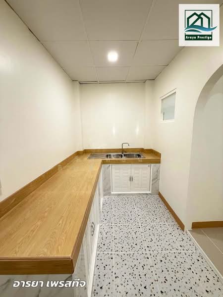 Phanason Villa 12 : พนาสนธิ์ วิลล่า 12, สมุทรปราการ, ซอย หมู่บ้านพนาสนธิ์วิลล่า 12, ท้ายบ้าน, เมืองสมุทรปราการ, สมุทรปราการ, 74 ตร.ม., ทาวน์เฮ้าส์ ขาย, โดย วิสุทธินี เฉลิมสินสุวรรณ, 500482757 - DDproperty.com